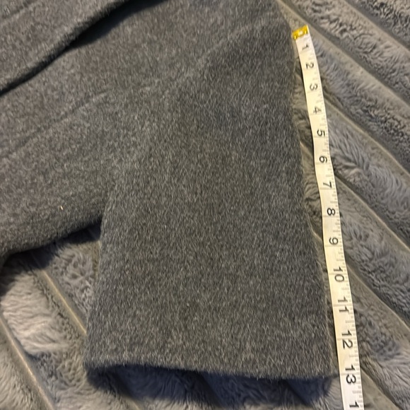 MaxMara Funnel Neck Short Sleeved Wool/Cashmere Blend Jacket - Picture 7 of 13